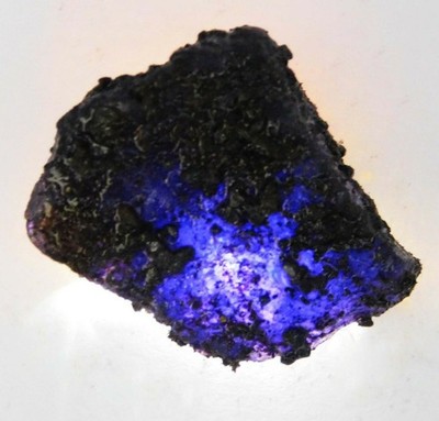 Natural Blue Sapphire 109 Carat Rough Earth Mined CERTIFIED Gemstone For Gift