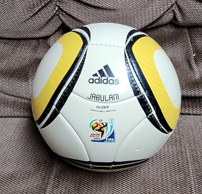 ジャブラニ　アディダス公式球　2010W杯　日本対カメルーン ジャブラニ アディダス公式球 2010W杯 日本対カメルーン （中古