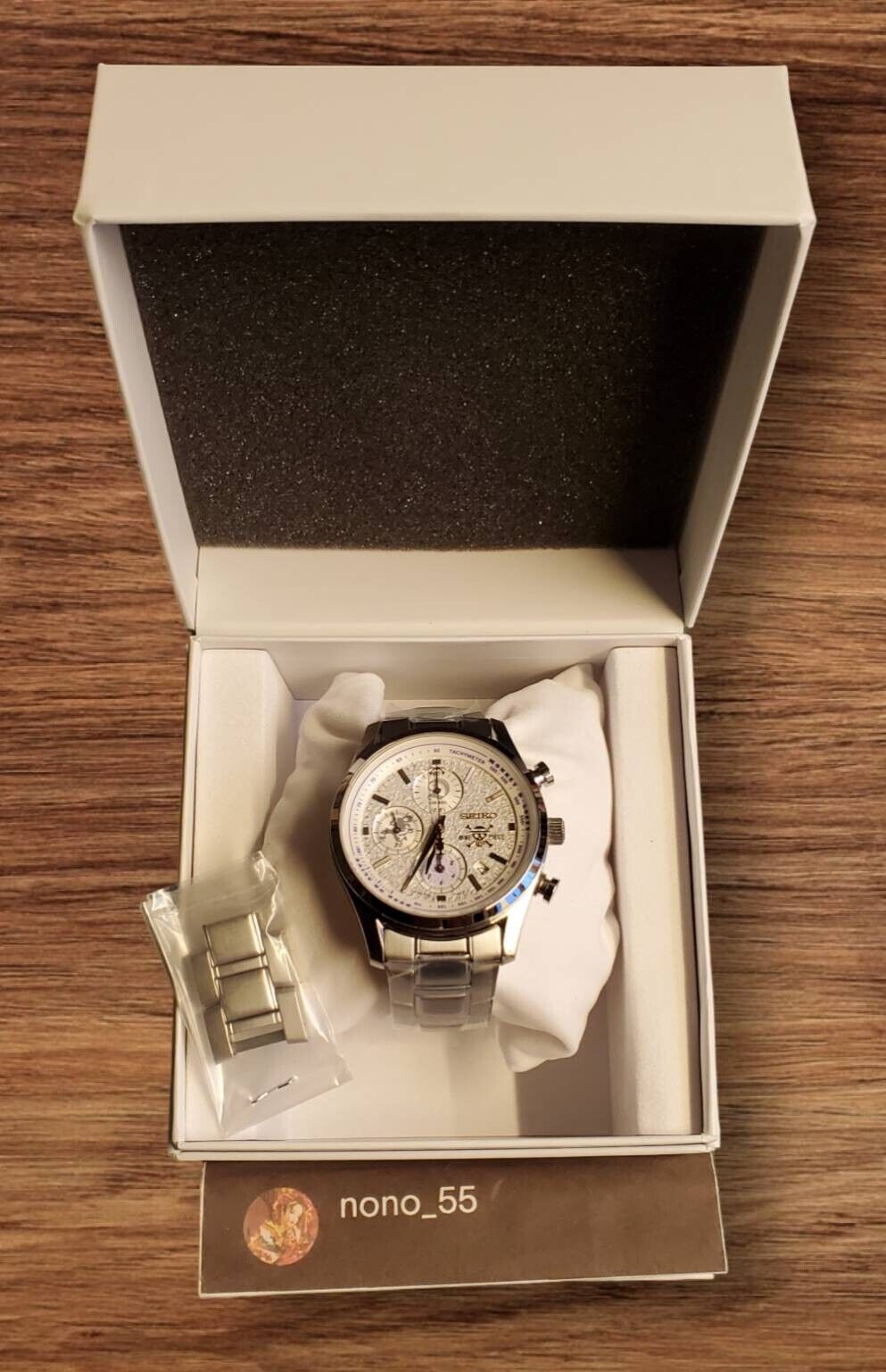 Seiko ONE PIECE Monkey D. Luffy Gear 5 Edition Watch 5000 Seiko ONE PIECE Monkey D. Luffy Gear 5 Edition Watch 5000