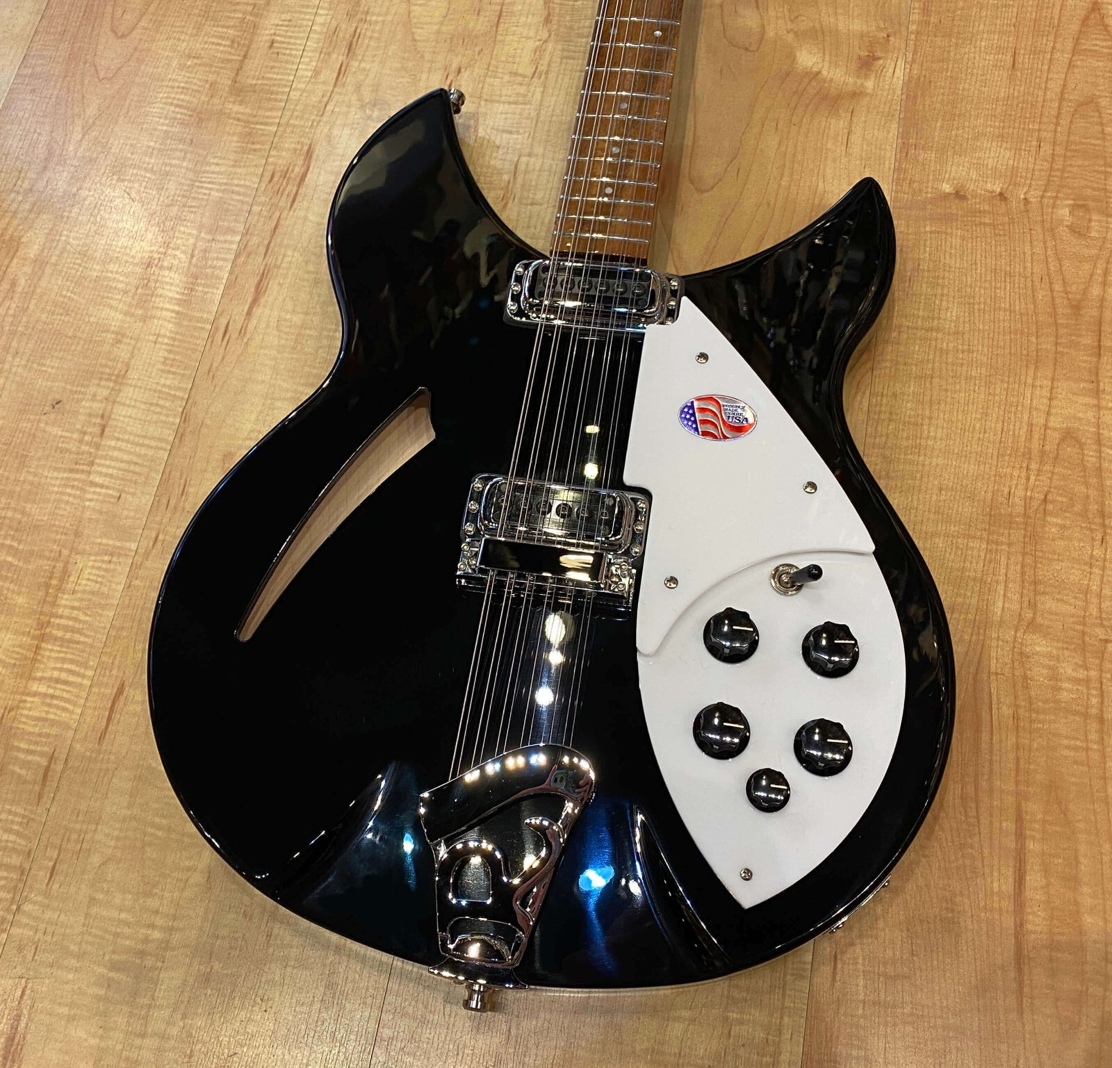 Rickenbacker 330 ブラックエレキギター Rickenbacker 330/12 12-String Matte Black – Chicago Music