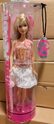 2007 FASHION FEVER MODERN TRENDS Mackie Barbie FLORAL RUFFLE