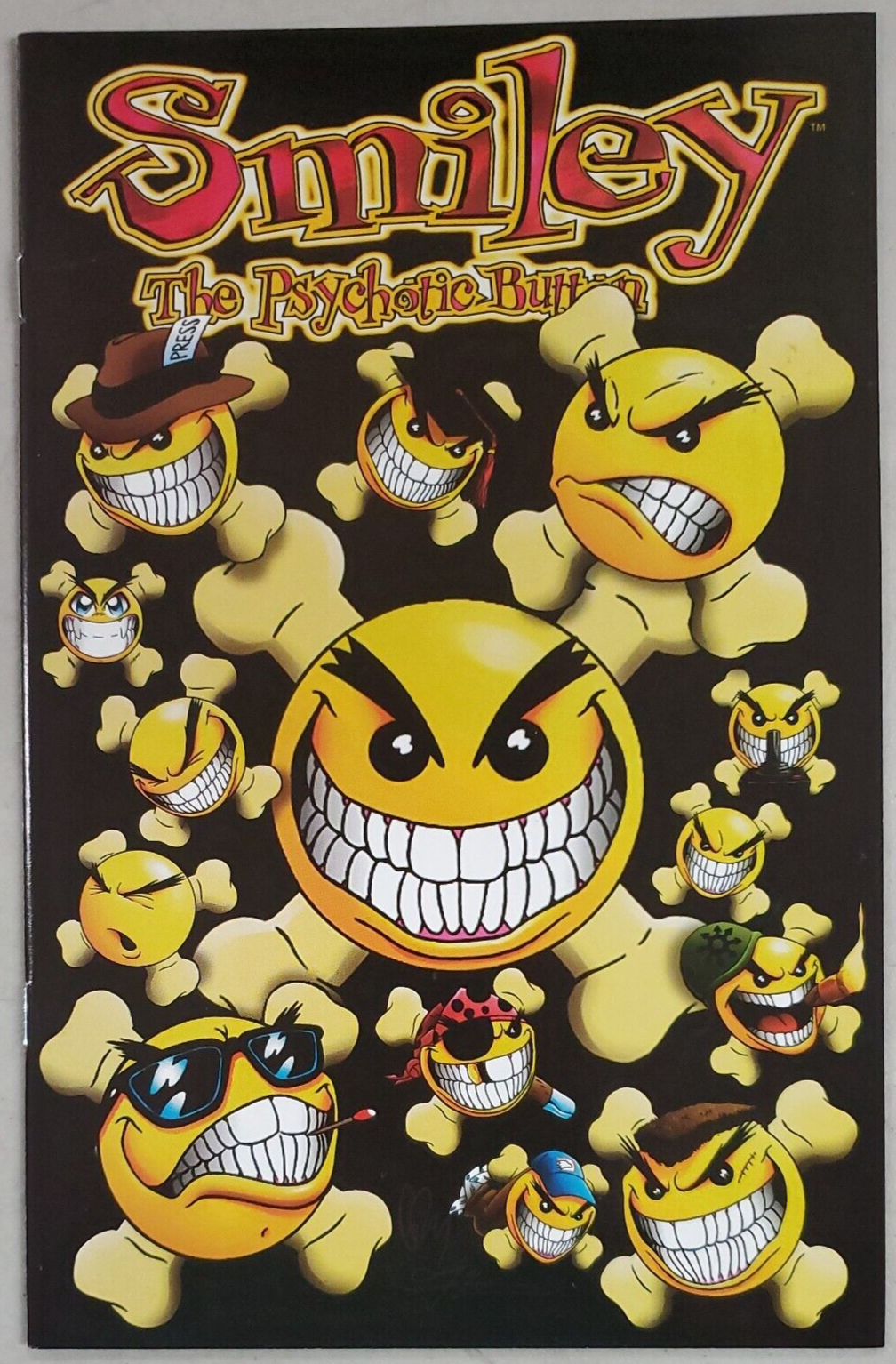 【正規品直輸入】 Smiley The Psychotic Button #1 [Comic] 1998 Variant Cover クラフト・布製品