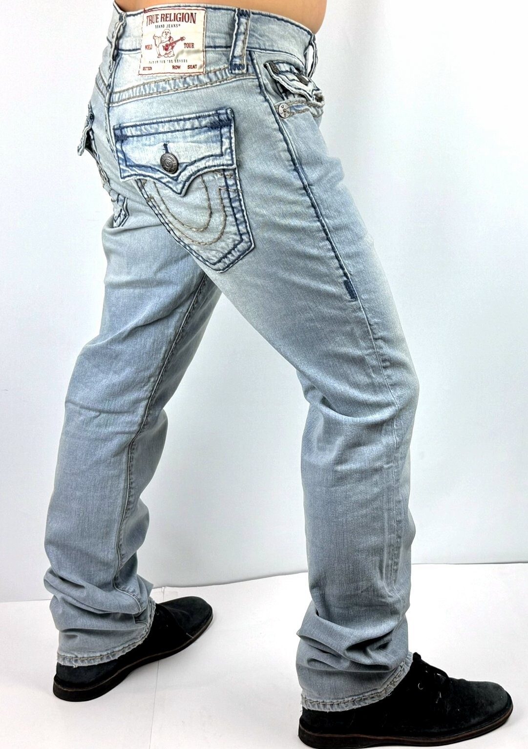 True Religion Mens Ricky Relaxed Straight Light Blue Wash True Religion Mens Ricky Relaxed Straight Light Blue Wash