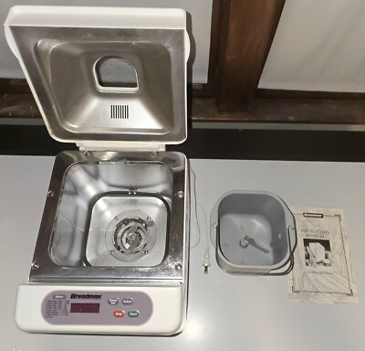 Breadman Automatic Bread Baker Bread Machine Maker TR441