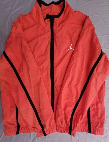 【JORDAN BRAND】JORDAN ESS WOVEN JACKET Essential Woven Jacket in Black – SVRN