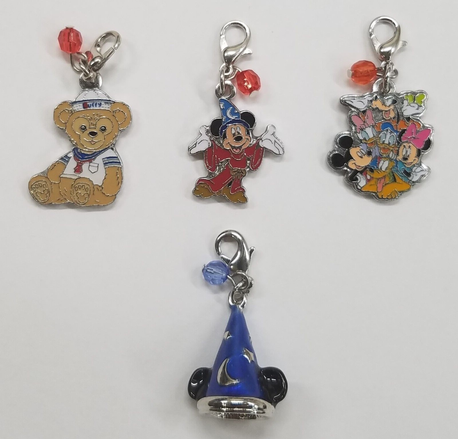 ☆US Disney Parks☆ディズニーキャラクター チャームセット Disney Charmed in the Park Set of 4 Charms Plus a free charm