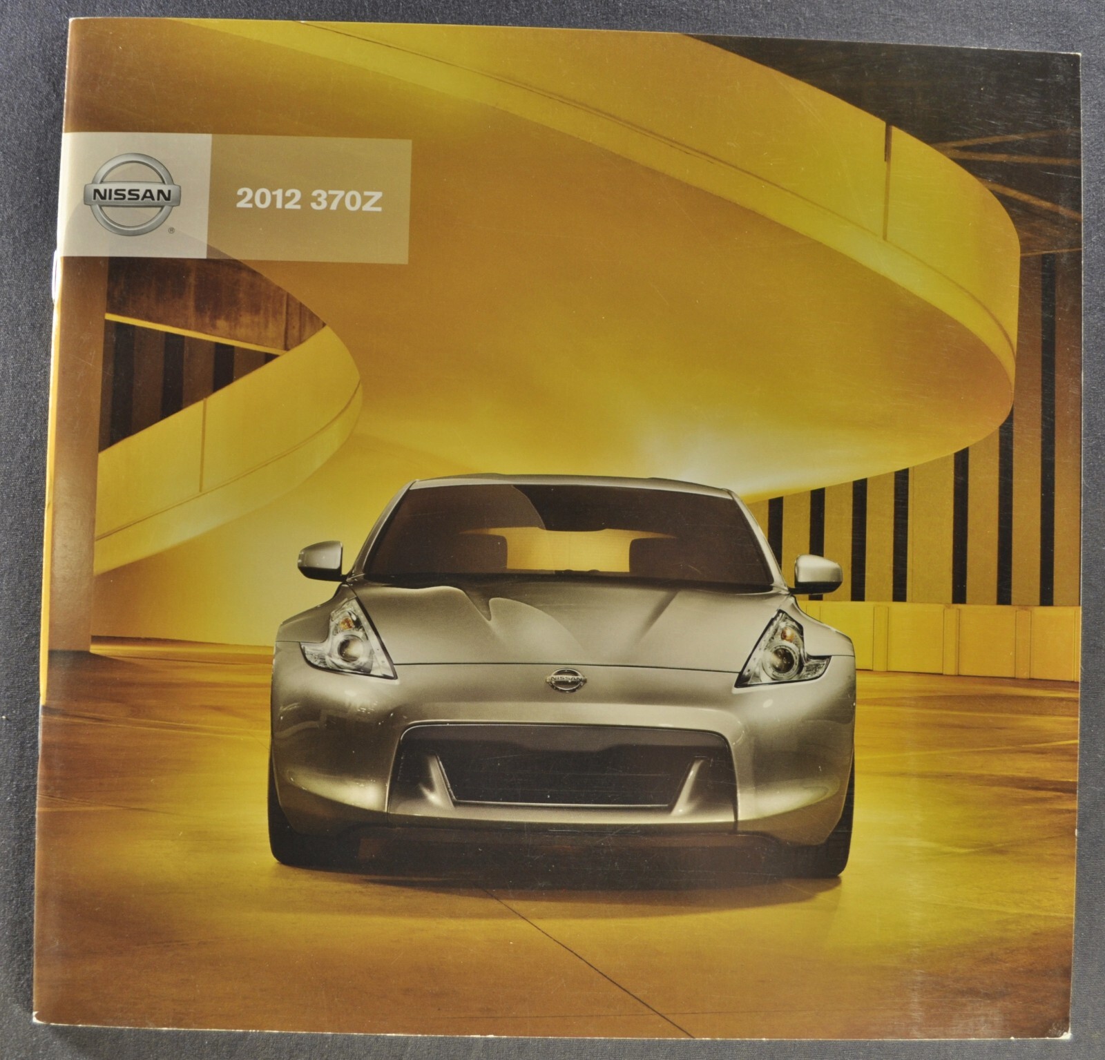 2012 Nissan 370Z Catalog Sales Brochure Coupe Roadster