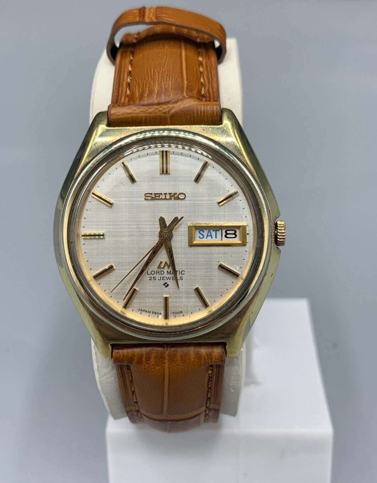 SEIKO LORD MATIC 5606-5140 25 JEWELS自動巻き 時計