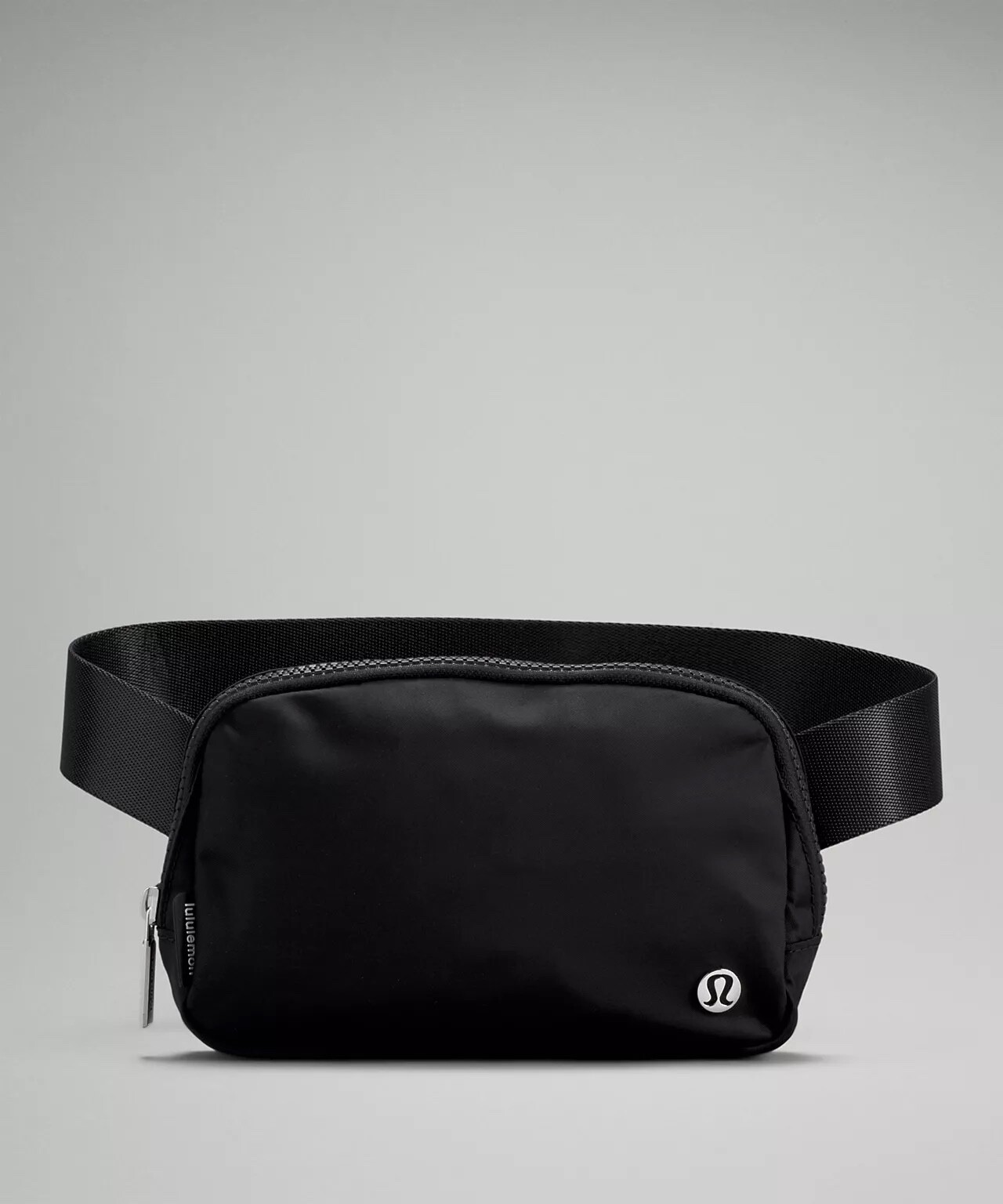 black everywhere belt bag