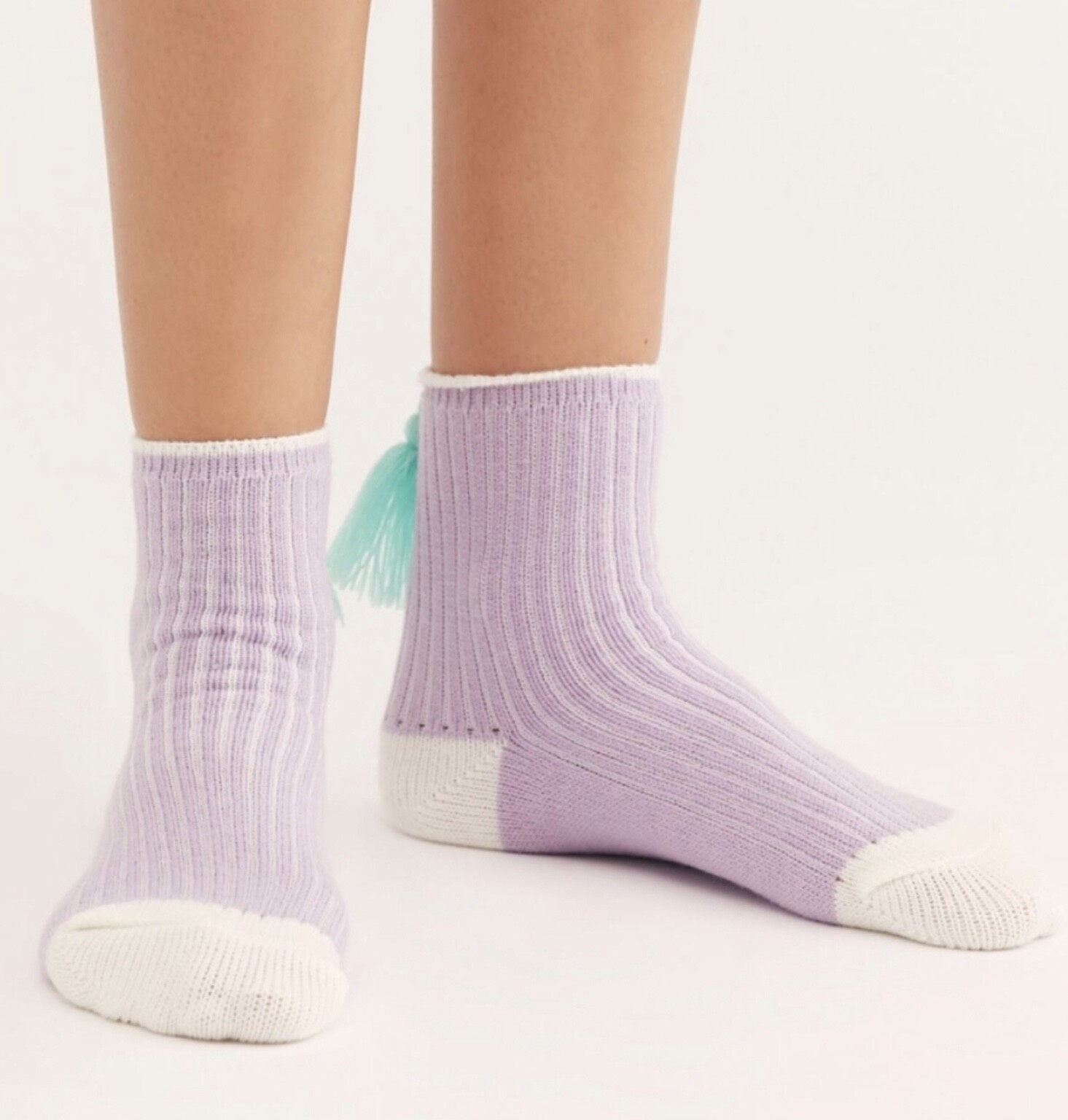 

Носки Free People в рубчик с кисточками цвета лаванды цвета морской волны NWT, Lavender / aqua