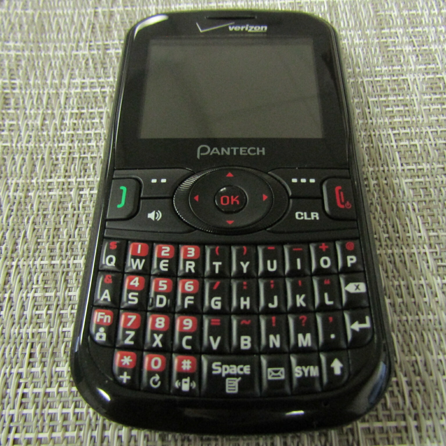 PANTECH CAPER - (VERIZON WIRELESS) CLEAN ESN, WORKS, PLEASE READ!! 28378