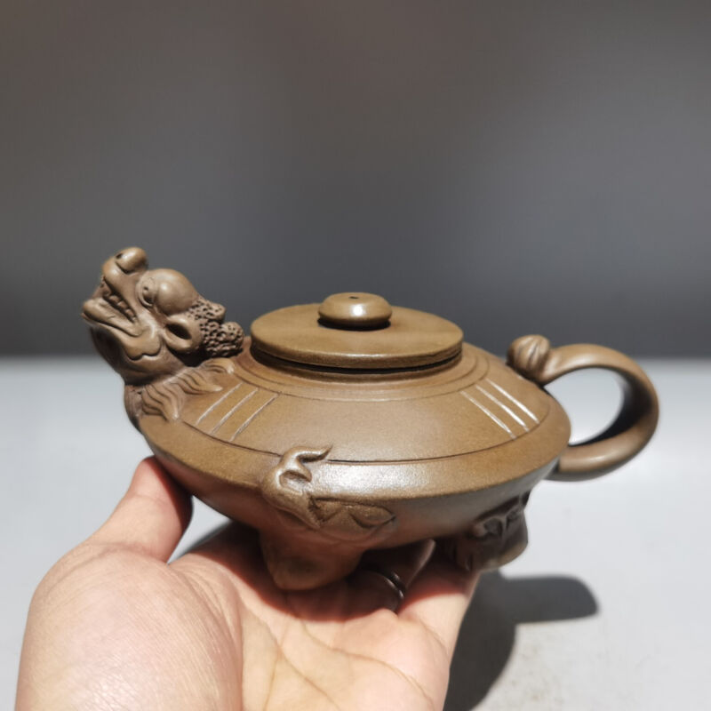 Chinese Yixing Zisha Clay Handmade Exquisite Teapot（：霸下壶 低款：乾隆年制）