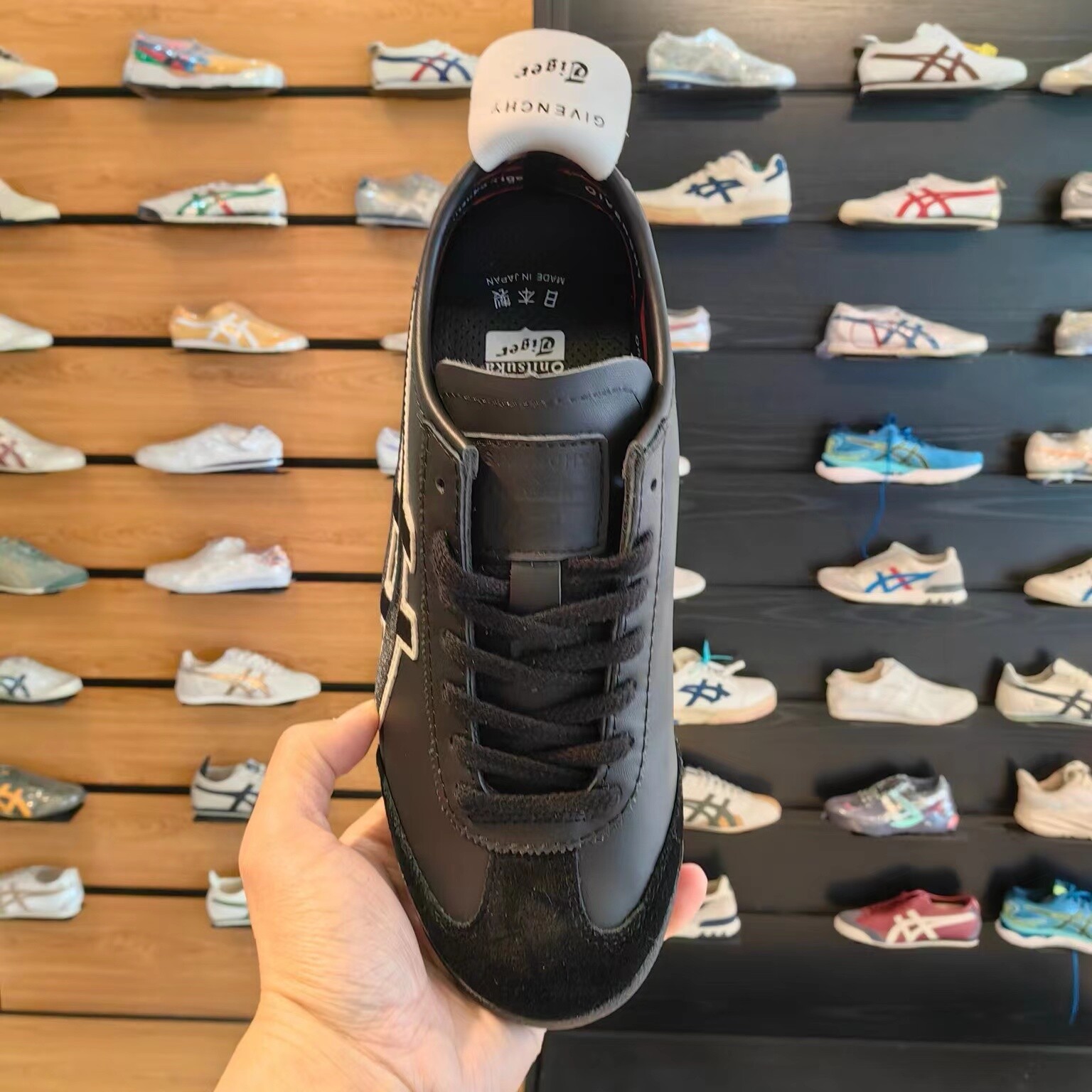 Pre-owned Onitsuka Tiger X Givenchy Serial Unisex Sneakers W/box In Black