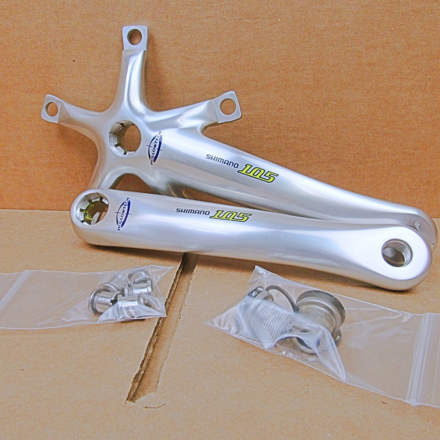 SHIMANO FC-5500 105トリプル クランクセット 170mm BB SHIMANO 「シマノ」 105 FC-5500 52-39T 170mm クランク / 川越
