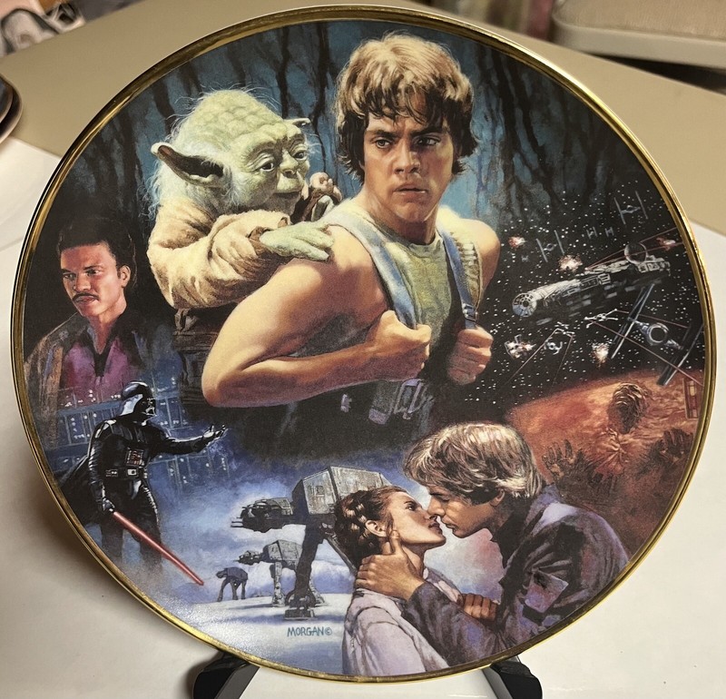 スターウォーズ　ハミルトンコレクション「The Empire Strikes」 Star Wars Trilogy The Empire Strikes Back Hamilton Collector