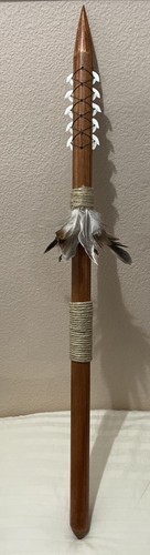 Hawaiian Spear Fishing Weapon(LEI O Mano Tiger Shark Tooth). (Brown Wood )