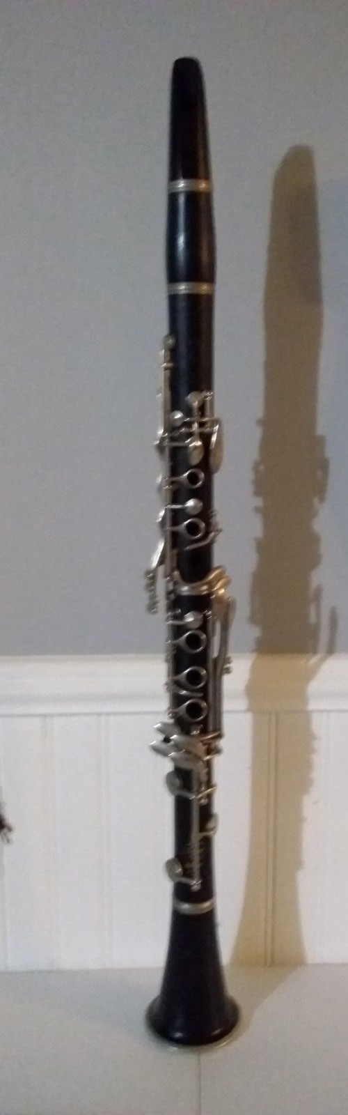 Selmer Signet Special 100 Wood Clarinet with Vandoren B45 mouthpiece.