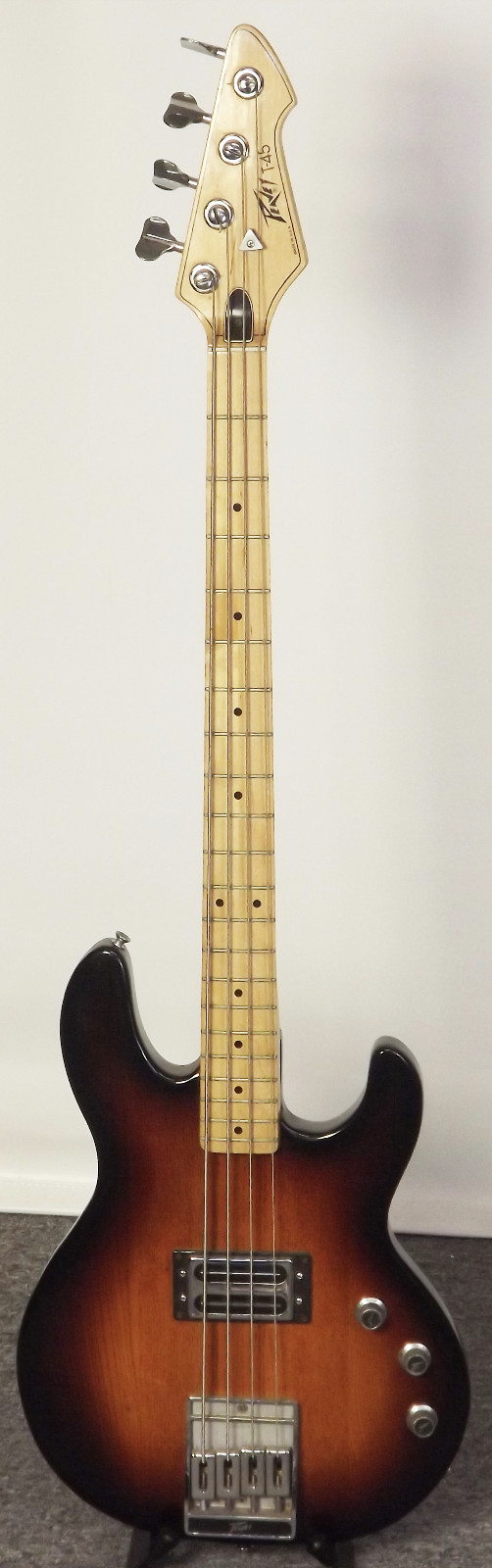 Gorgeous Vintage Peavey Sunburst T45 Bass w/ HCase