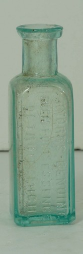 Vintage Knorr's Genuine Hien Fong Essence Detroit MI Quack Medicine Bottle