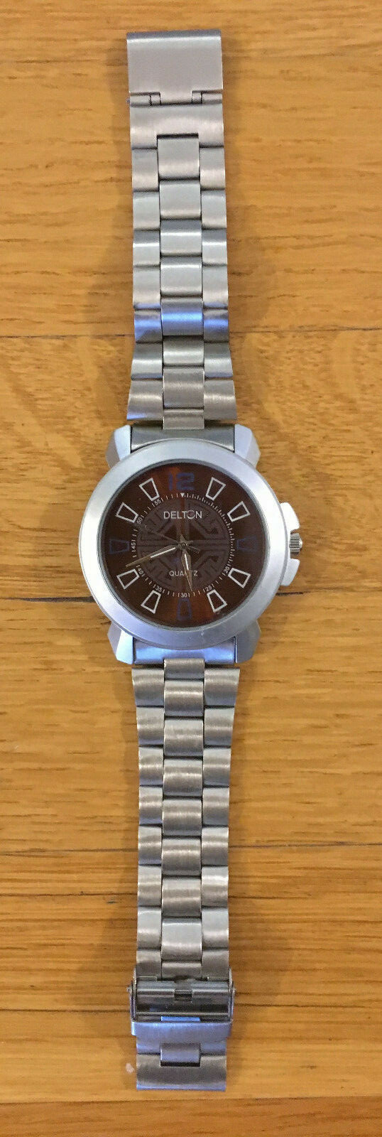 FOREIGN WATCH! DELTON RARE Made in INDIA, Quartz, Analog, Collectible