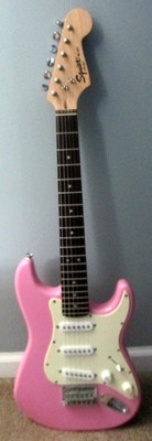 Fender Squier Mini Stratocaster Electric Guitar 6 String Pink 3/4 Size