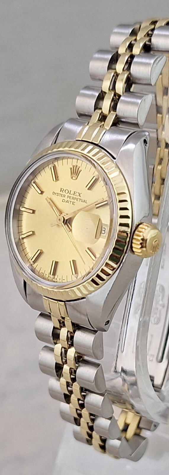ROLEX OYSTER PERPETUAL DATE★1979年製OH済 極美 Oyster Date, Reference 1500 | A stainless steel wristwatch