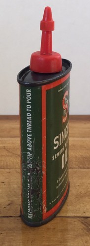 Vintage Singer Sewing Machine Oil 3 Oz Oval Tin Can Green w/Red Spout Cap