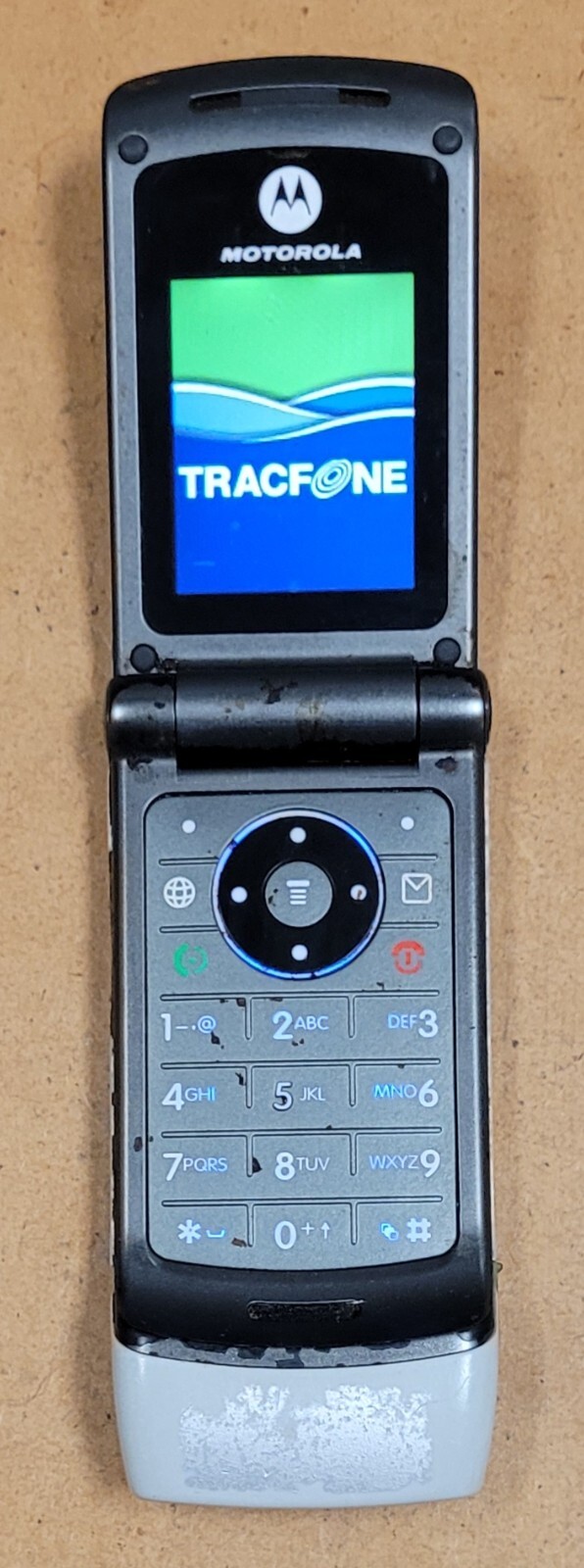 モトローラ　フリップフォン　flip phone Best Flip Phones | motorola razr+ | motorola