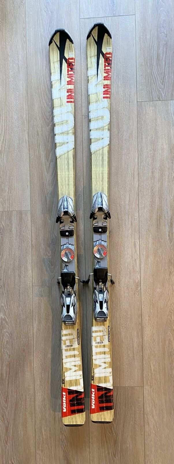 Volkl Unlimited R1 Skis with Adjustable Marker 9.0 Binding Volkl Unlimited R1 Skis with Adjustable Marker 9.0 Binding