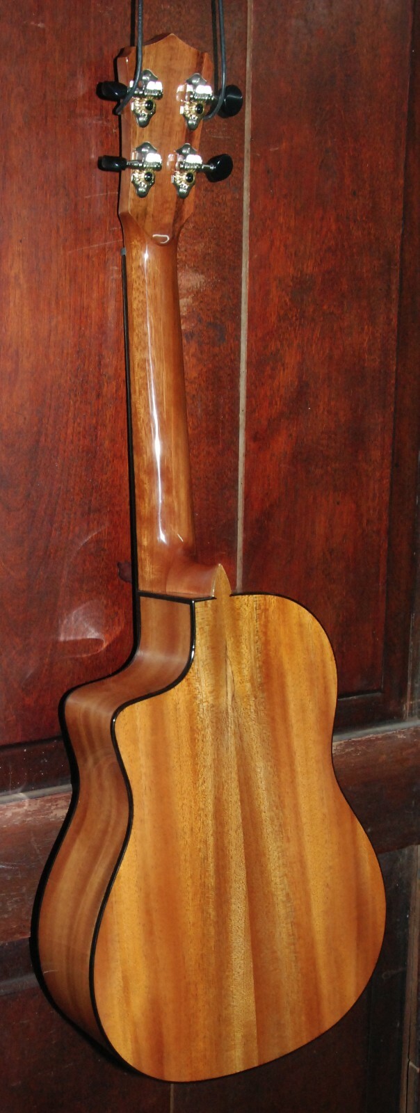 Cordoba 30T-CE Tenor Acoustic Solid Mahogany Ukulele Uke w/Case