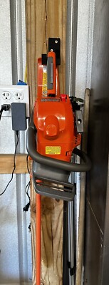 CHAINSAW WALL HANGER