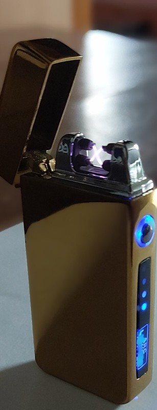 Briquet Ã©Lectrique Rechargeable Coupe Vent Avec Indicateur De ChargeÂ 