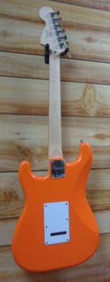New Squier Affinity Stratocaster Laurel Fingerboard Competition Orange