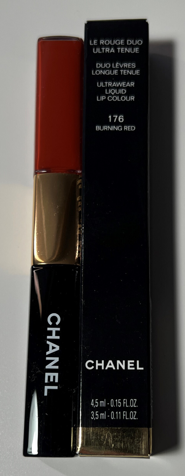 CHANEL 176 Burning Red Le Rouge Duo Ultrawear Liquid Lip