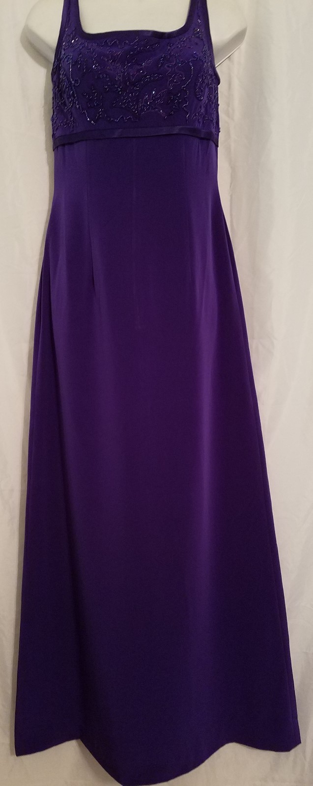 Alyce Designs Size 6 Purple - Perfect dress for many occassions