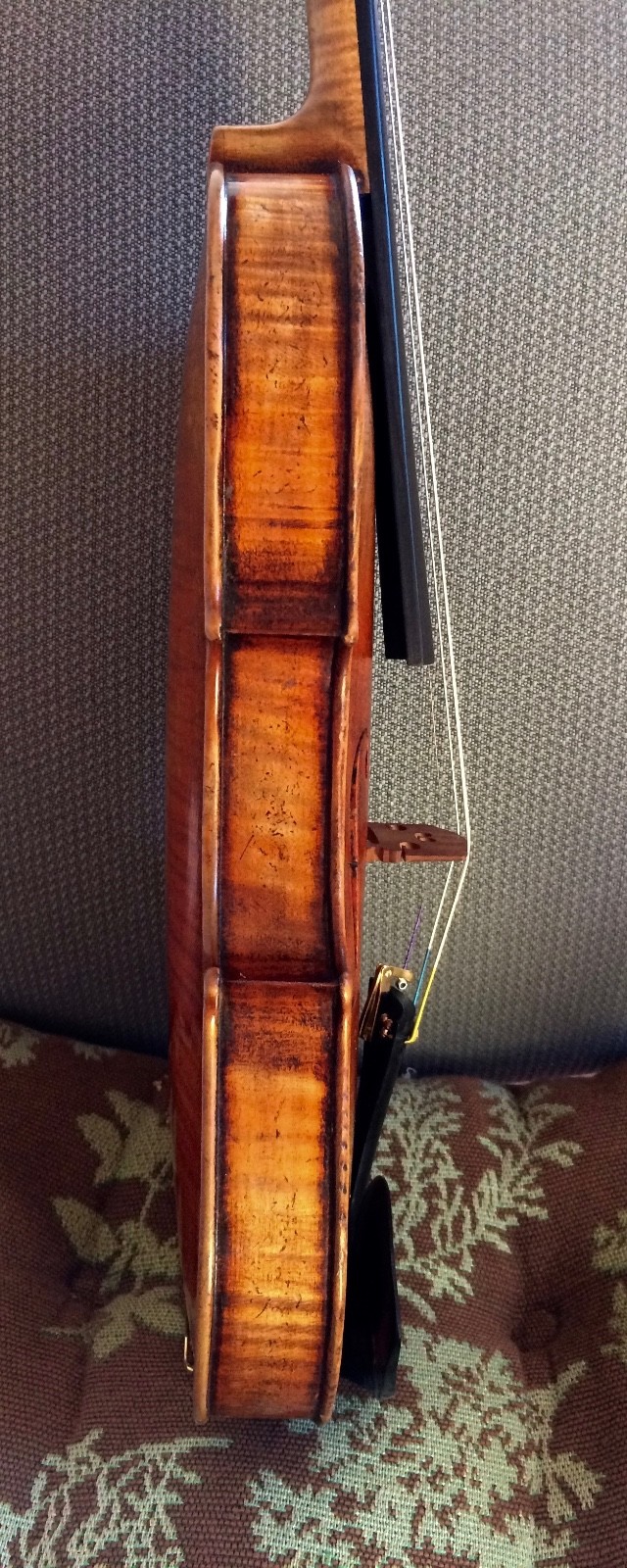 Beautiful Old antique 4/4 Italian Guarnerius model violin ,circa 1800's