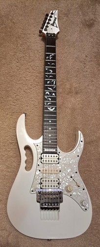 Ibanez JEM555 White Steve Vai シグネチャーモデル Ibanez JEM555 Steve Vai Signature | Reverb Canada