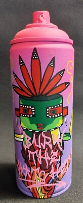 Used spary can paint Bury the hatchet art brut street art signé Weirdo
