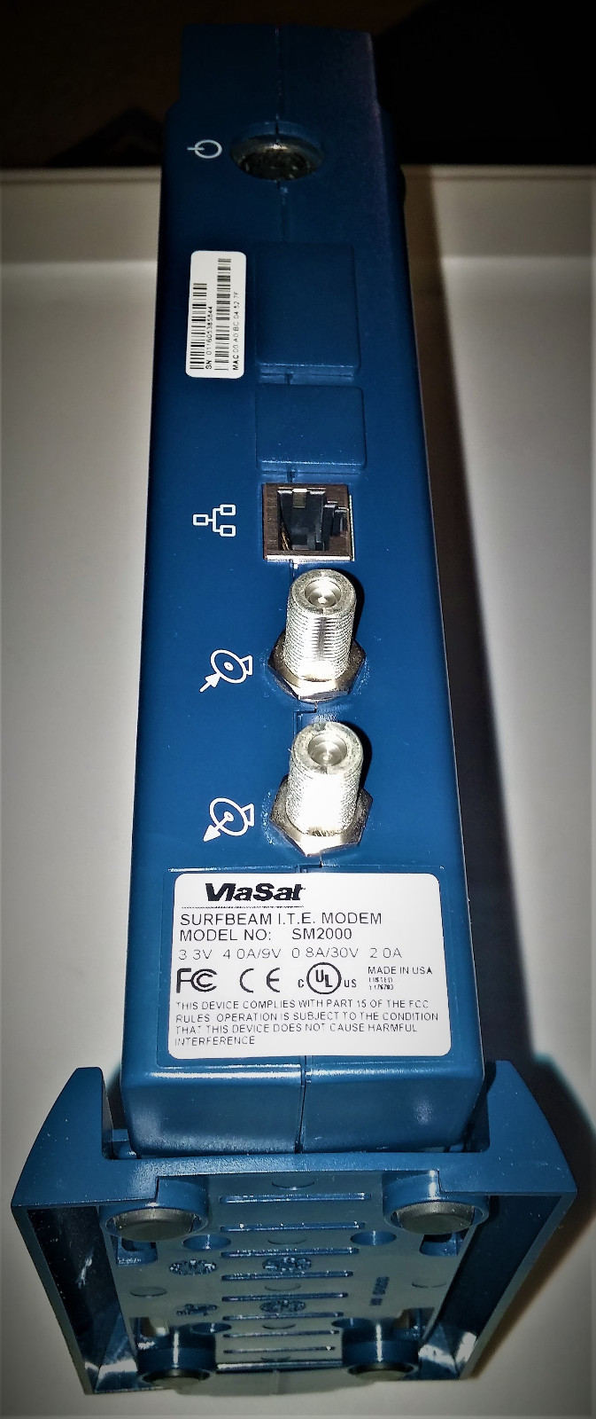 ViaSat Surfbeam I.T.E. Modem Model SM2000 + ViaSat Model HP-OW080043 AC ADAPTER