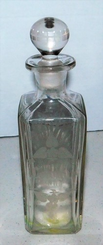 ANTIQUE ETCHED LARGE GLASS PERFUME COLOGNE BOTTLE WITH GLASS STOPPER 8 1/4