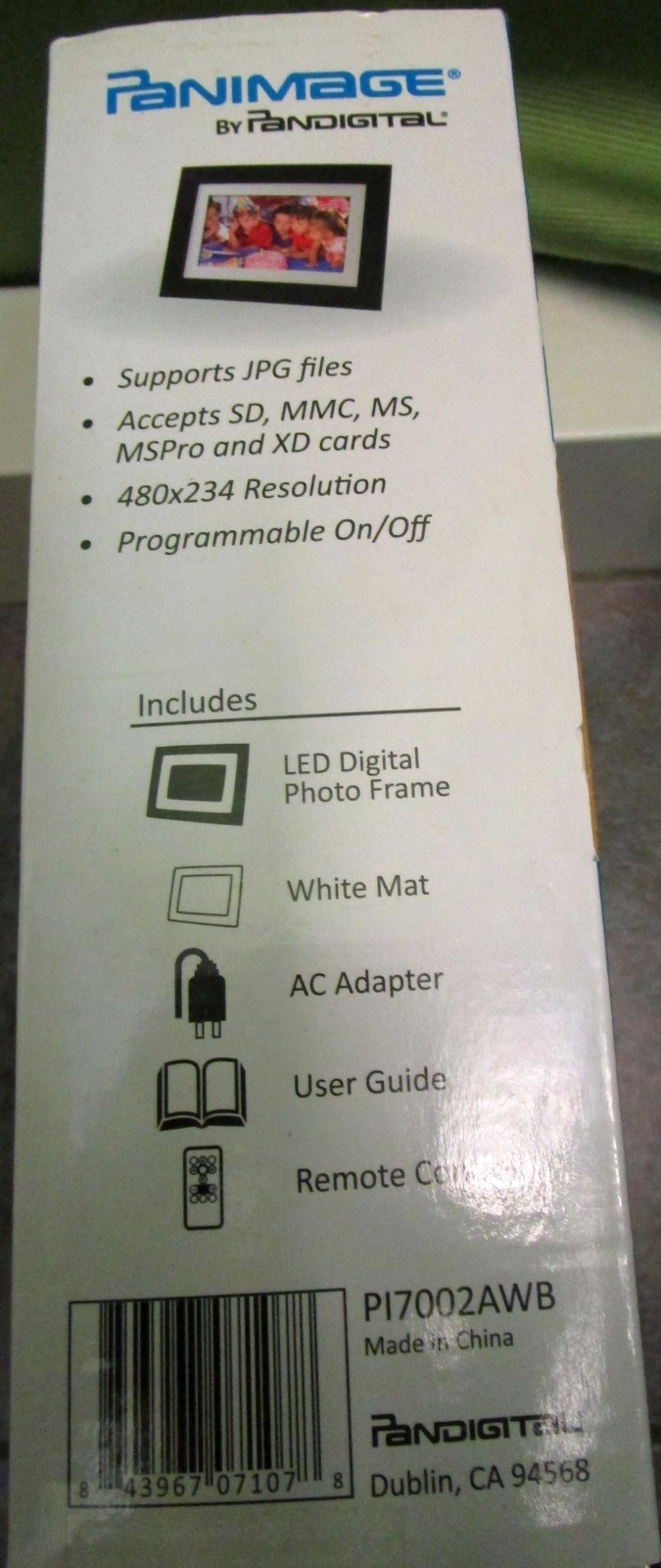 NEW PANDIGITAL PANIMAGE 7-Inch LED Digital Picture Photo Frame Black PI7002AWB