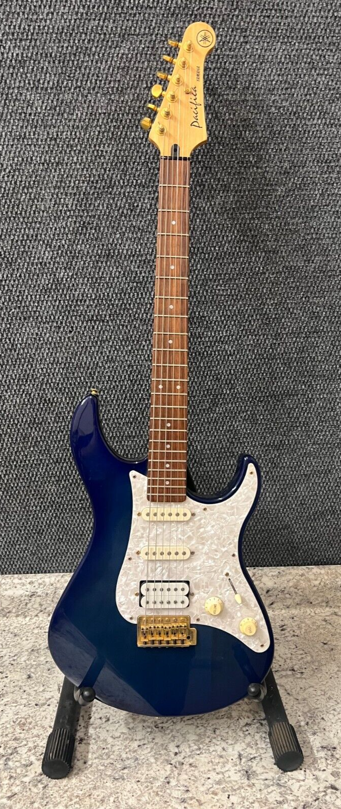 Yamaha Pacifica Blue 6-String Electric Guitar
