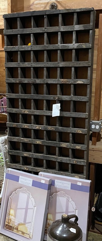 organizer/hutch
