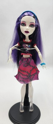 Monster High Ghoul Spirit Spectra Vondergeist Doll 2013 READ 