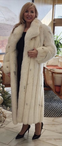 【THE TOÉ】Christmas Furcoat 41k9KW6mLeL._SY350_QL65_.jpg