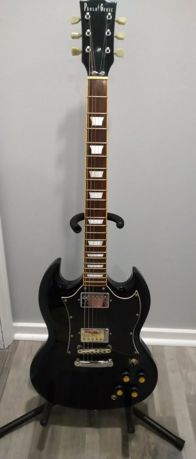 SG Electric Guitar vintage,Photogenic sound checked no SG Electric Guitar vintage,Photogenic sound checked no