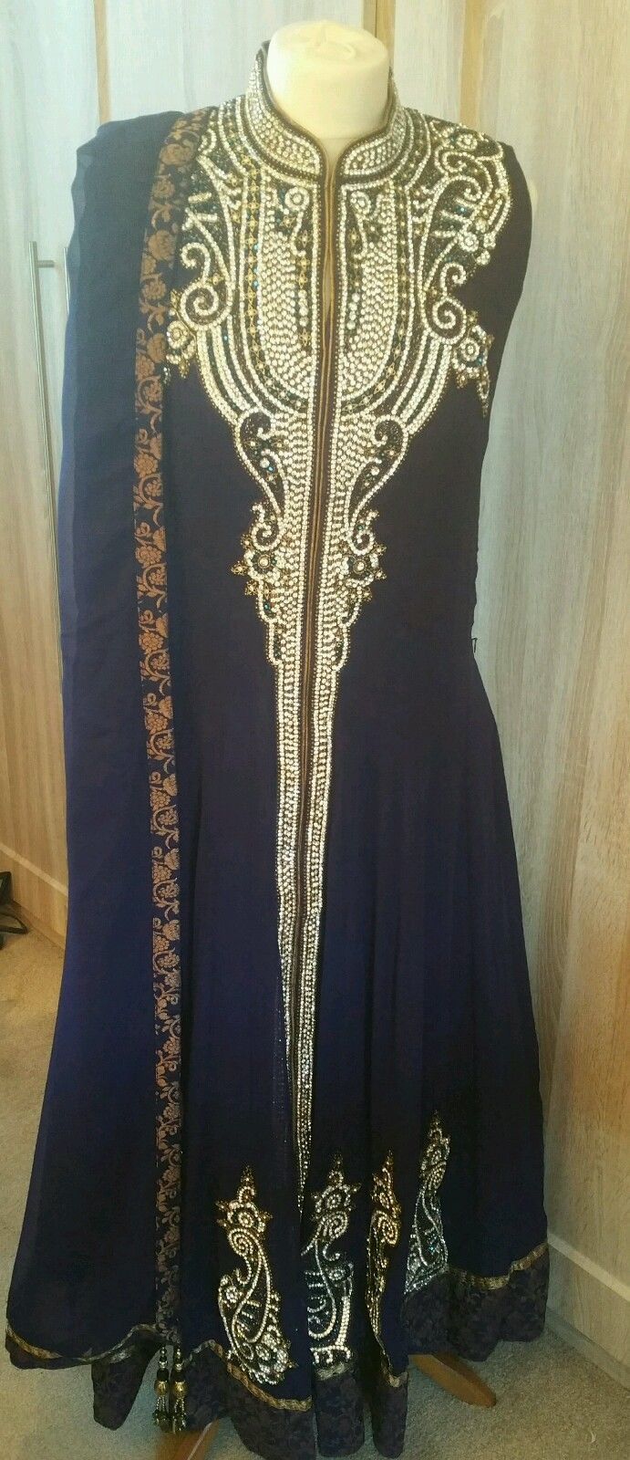 Women's South and Central Asian Clothing