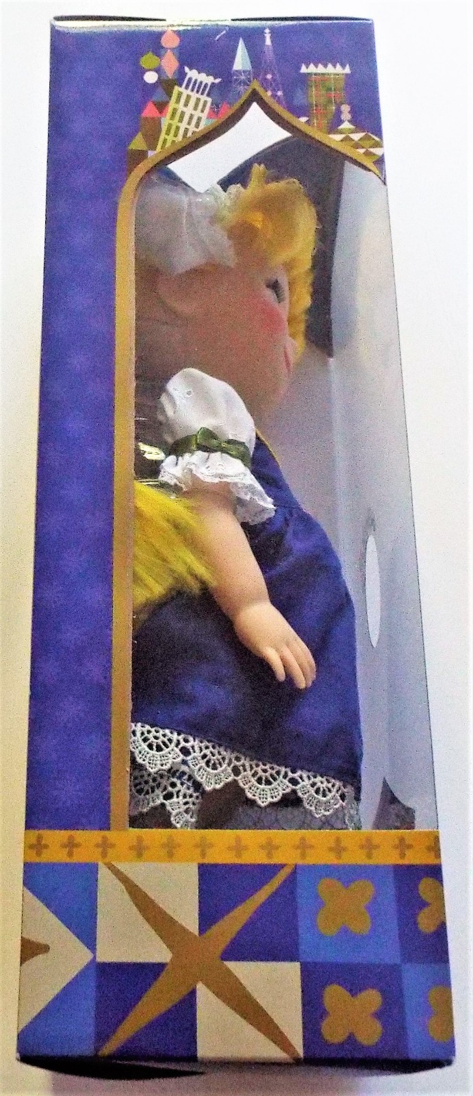 Disney It's A Small World Holland Singing 16