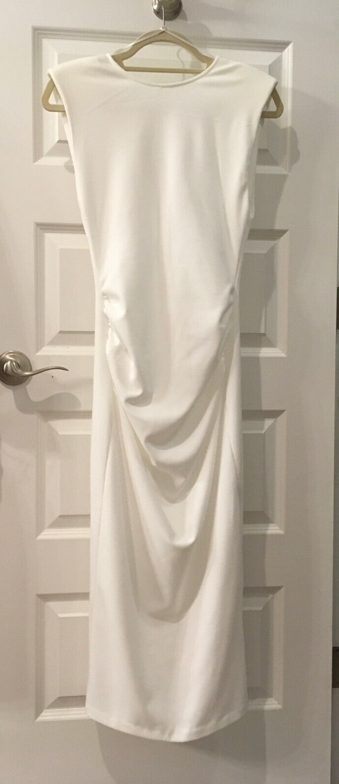 NWT ZARA WOMAN'S SHOULDER PAD MIDI CREPE DRESS WHITE SIZE XS 7901/455 NWT ZARA WOMAN'S SHOULDER PAD MIDI CREPE DRESS WHITE SIZE XS 7901/455