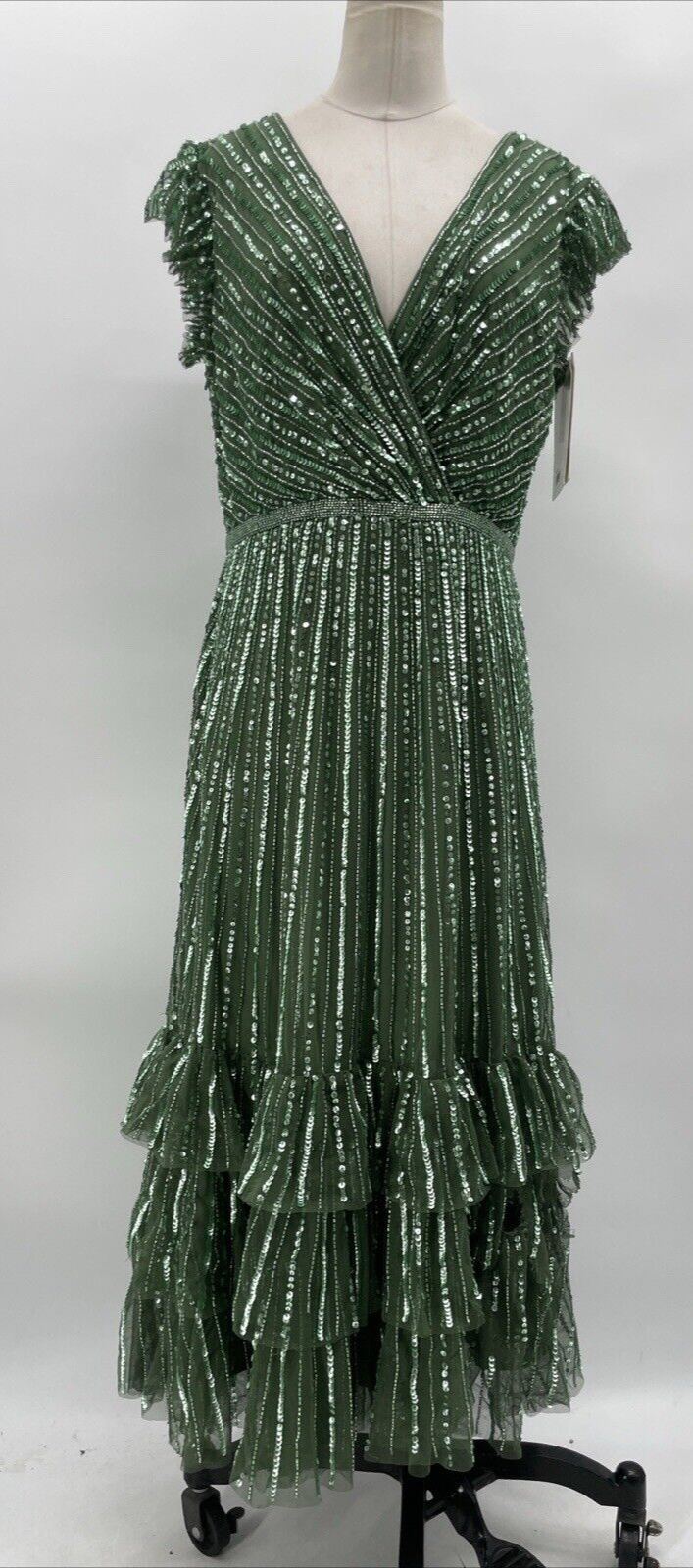 ★Mac Duggal★ Green ラッフル オープンバック マキシドレス Green Sequined Butterfly Sleeve Wrap Over A Line Gown